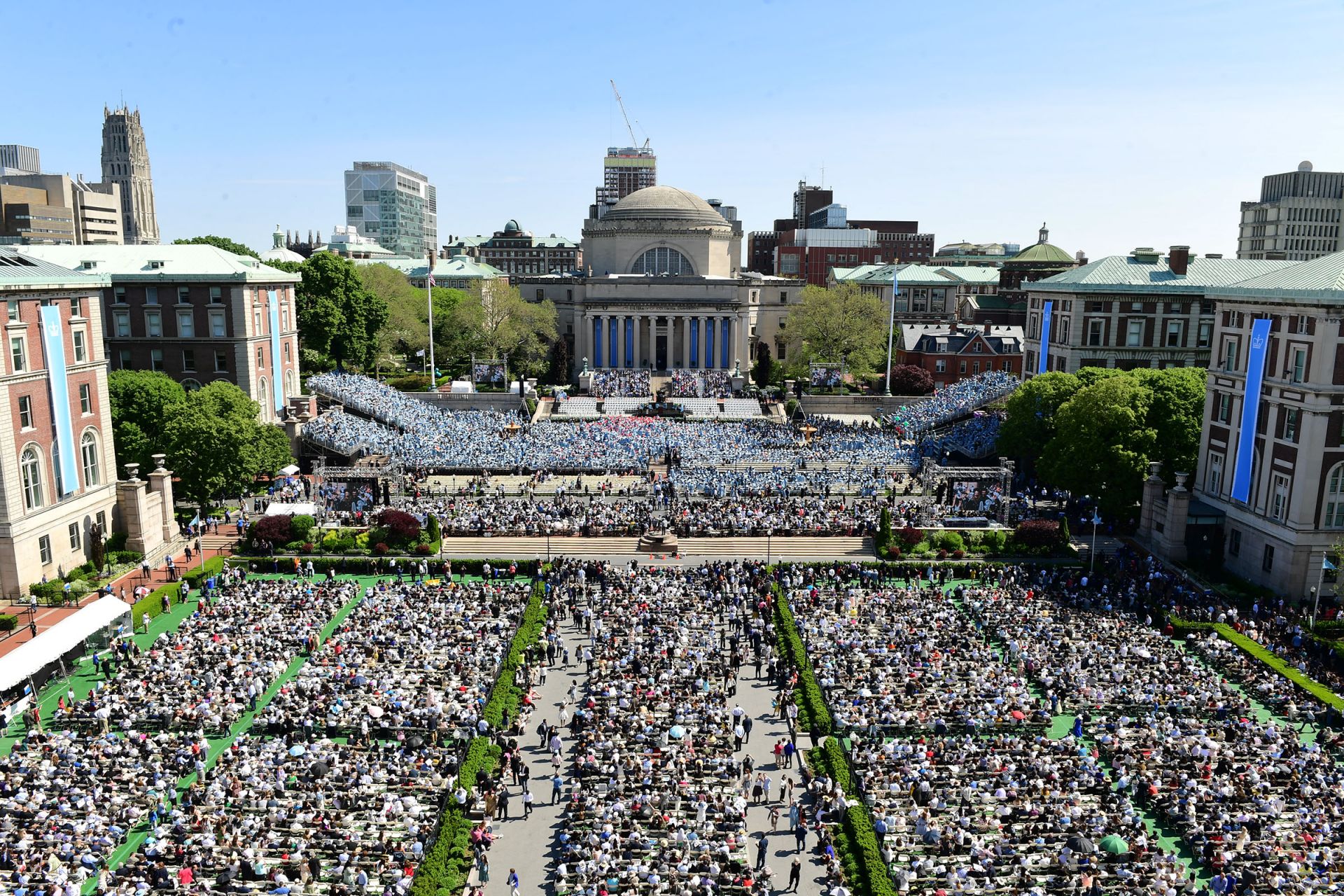 哥伦比亚大学举行2019年毕业典礼