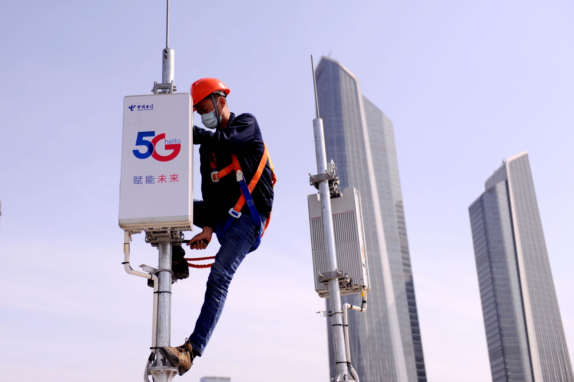 4.4万个5G基站全部接入，北京建成5G独立组网核心网_京报网