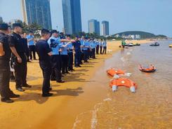威海海面“顯威”  鹽城造“海豚1號”救起15歲男孩