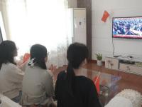 中國共產黨第二十次全國代表大會在京開幕，鹽城市社會各界收聽收看開幕會盛況