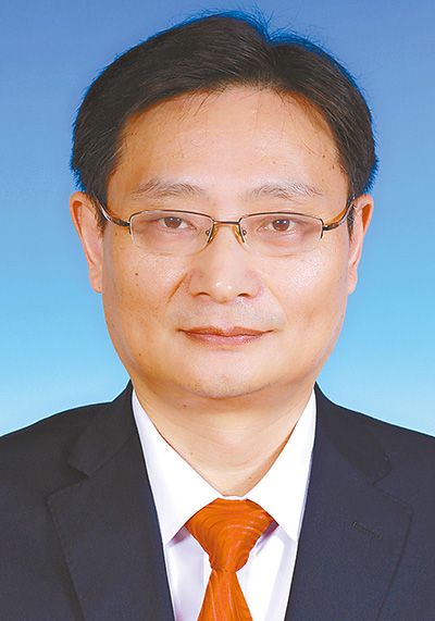 徐高峰,男,52岁,中共党员,南京医学院本科毕业,主任医师,2008年聘任为