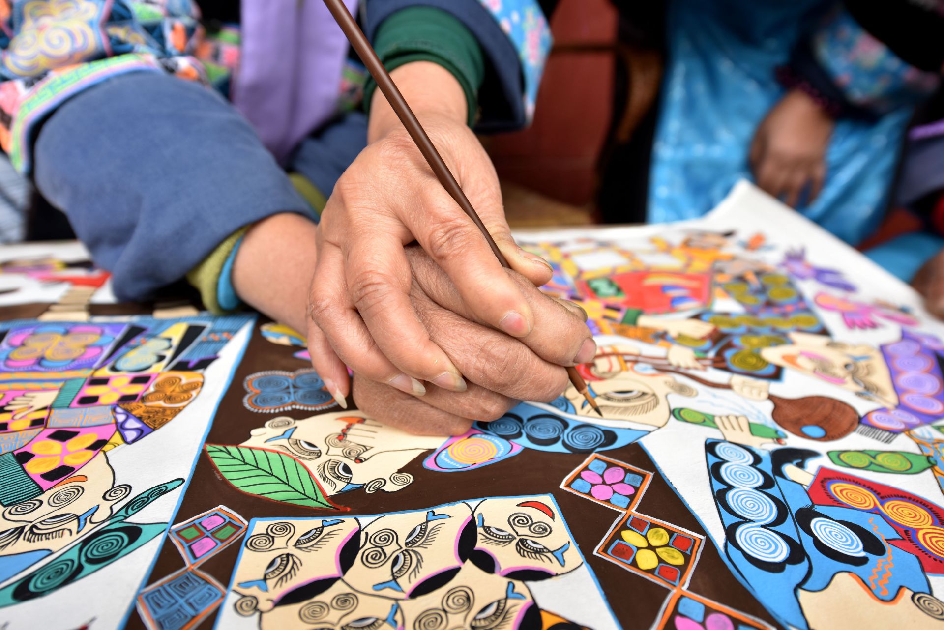 贵州龙里:苗族"画师"的30年苗画情怀