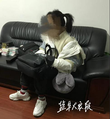 未成年少女离家出走事件屡发生经铁警耐心劝说全部被带回