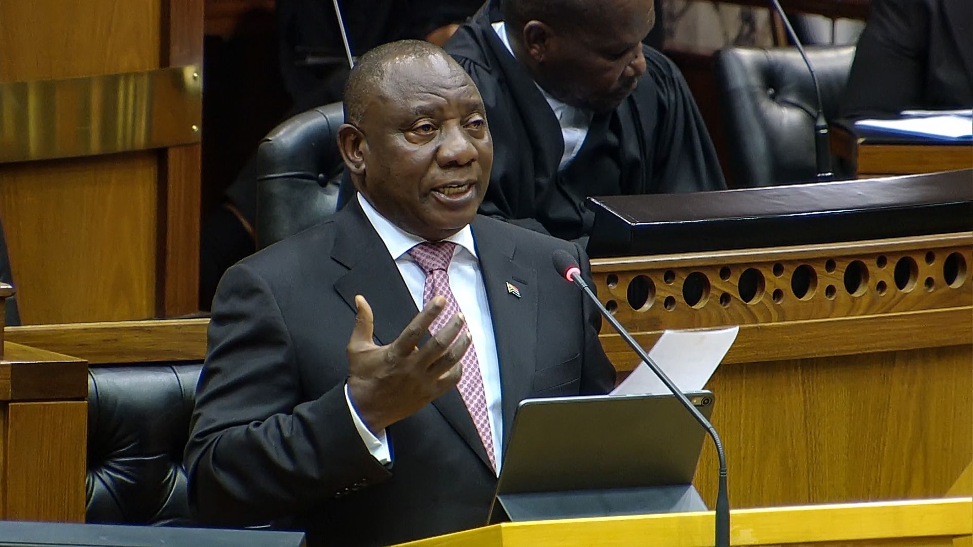 拉马福萨当选南非总统