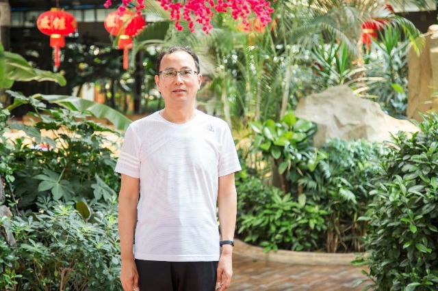 听见卞元亨与便仓枯枝牡丹