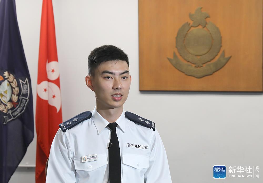 网红帅港警卓sir温暖和辛酸并存的艰难之路