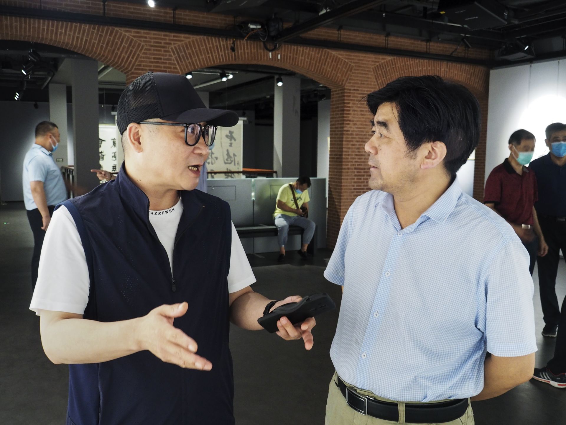 东台籍书法家单瑞成在沪举办书画展