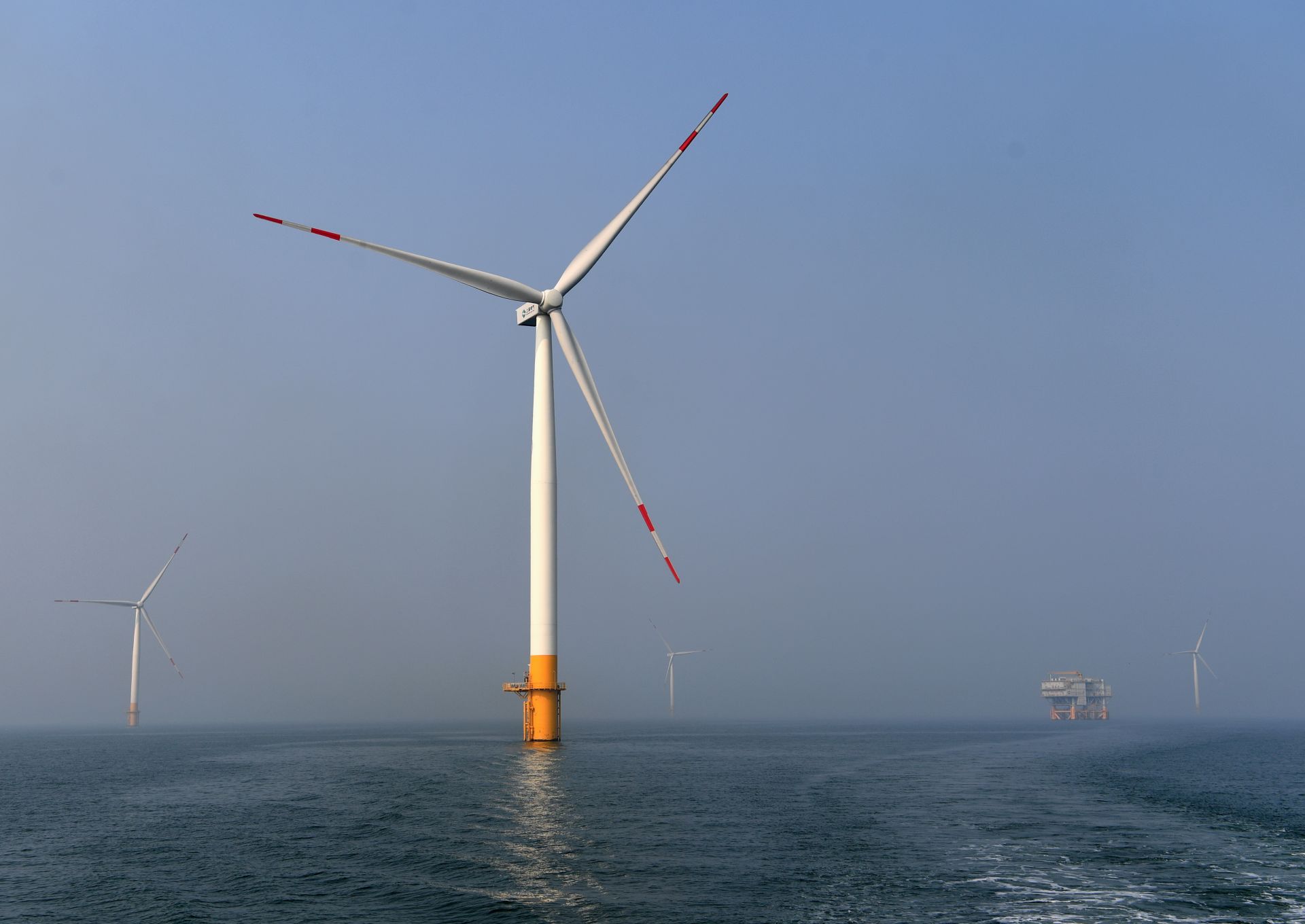 河北首个海上风电项目全部风机并网投运