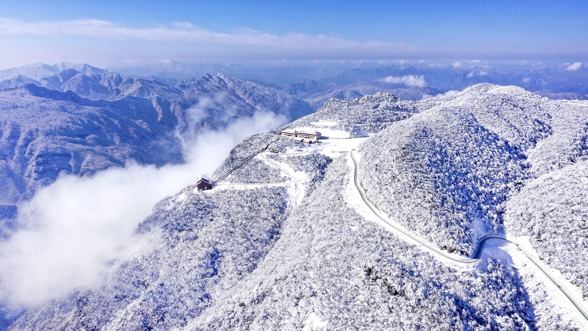 观看龙头山雪景图片