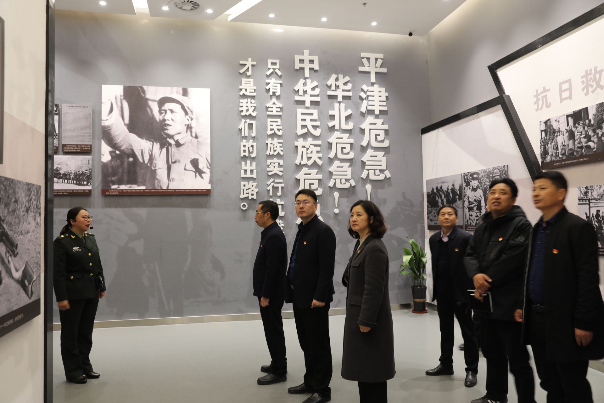 白驹镇上好学习党史教育主题党课缅怀先烈