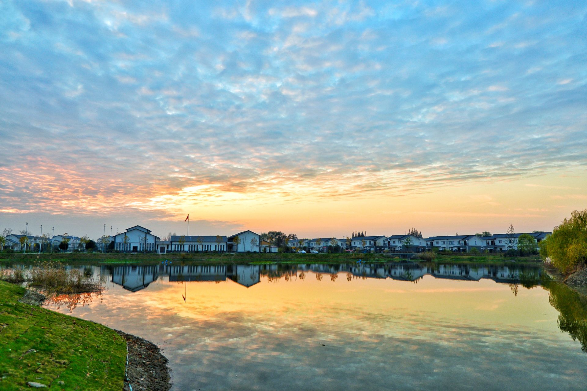 东台梁垛镇践行初心使命兴办实事惠民