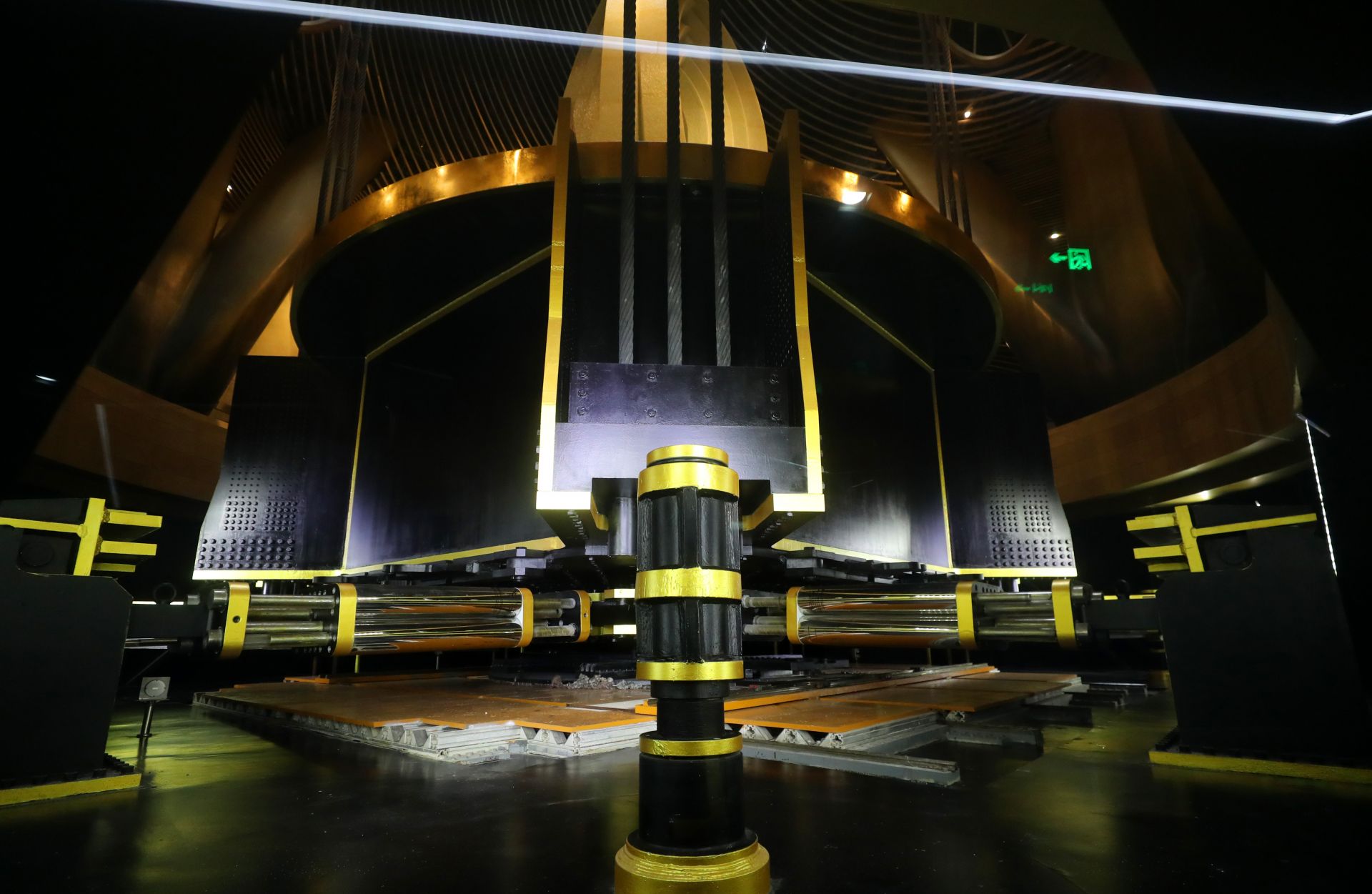 探访上海中心阻尼器