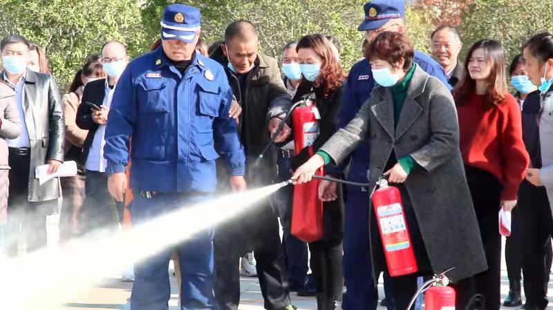 东台市富安镇组织开展消防安全培训及消防应急演练活动