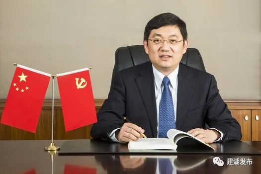 唐洪武,江苏建湖人,1966年9月出生,江苏省上冈高级中学1984届校友.