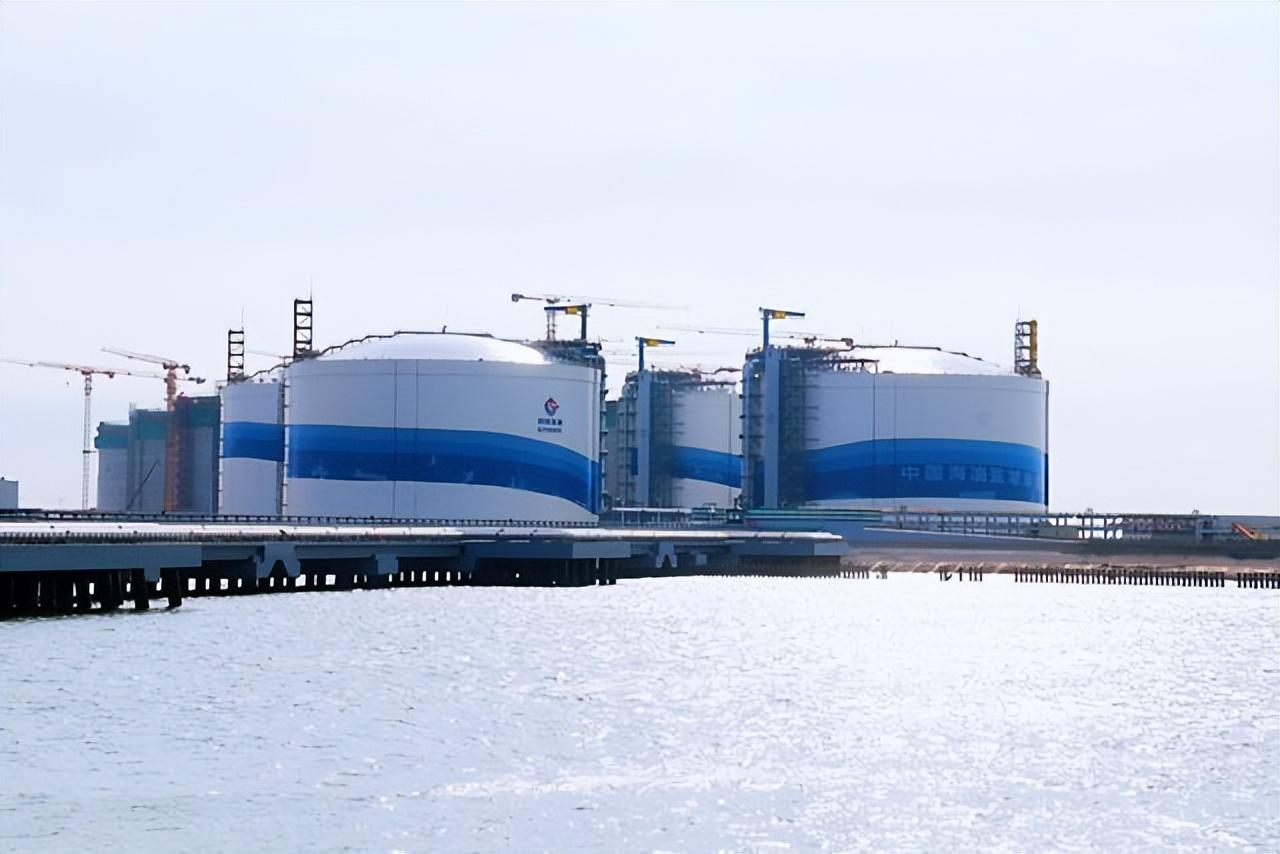 滨海港LNG图片
