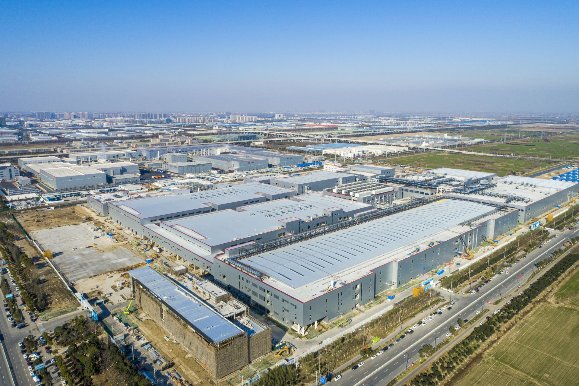 江苏盐城敢闯敢干拼出工业经济发展新天地