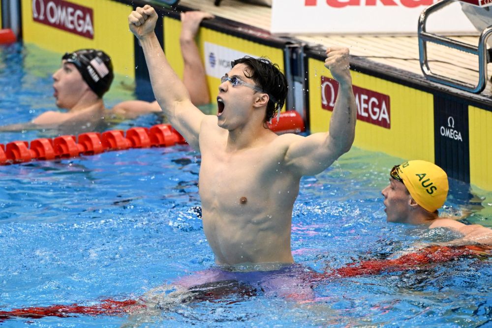 7月28日，覃海洋在男子200米蛙泳決賽中以2分05秒48的成績奪冠并打破世界紀錄。新華社記者許暢攝