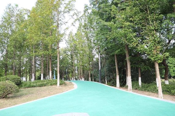 盐城东方集团建设小口袋装满大幸福