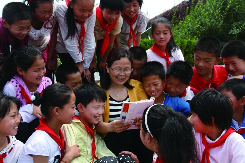 农村小学教师图片