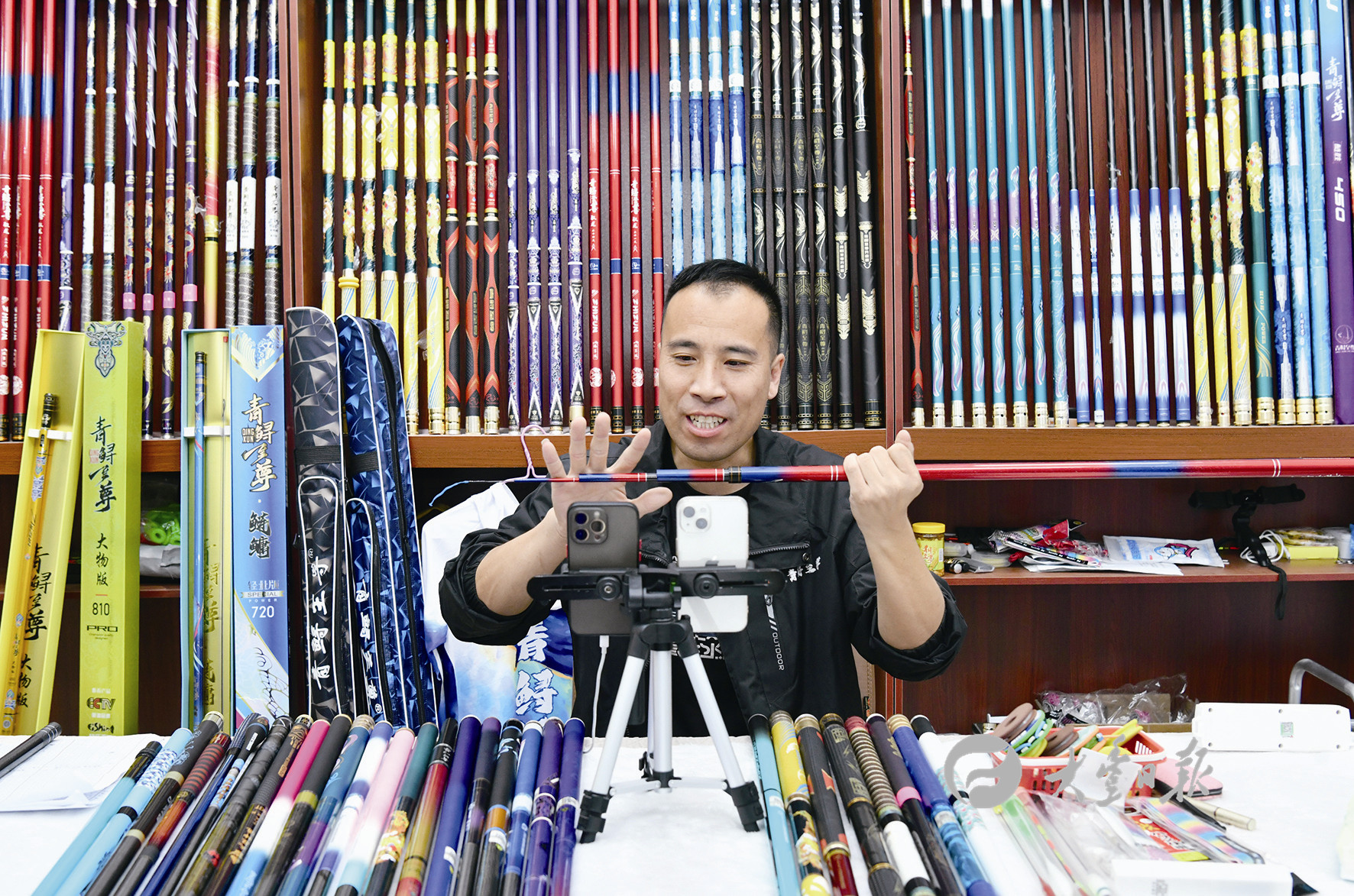 新华社鱼竿渔具产业是河北省肃宁县传统特色产业,现有相关企业1000