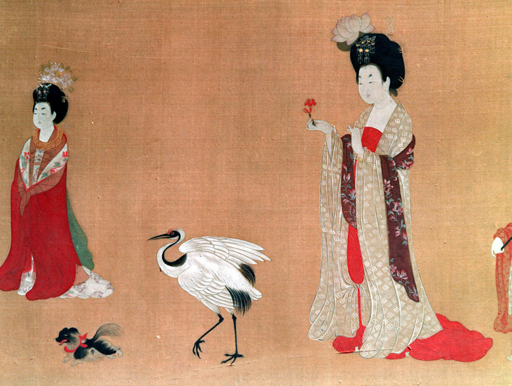 距今已有千年历史的传世名画《簪花仕女图》中,一位仕女髻插芍药花