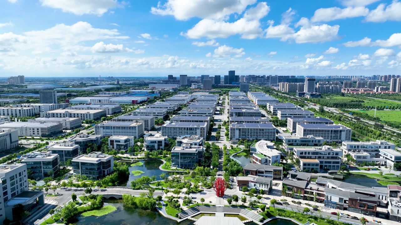 江苏盐城高新区锚定高新勇当新型工业化强区建设排头兵