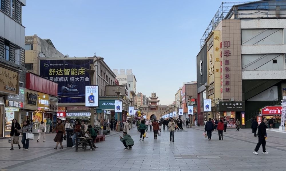 银川街景实拍图片