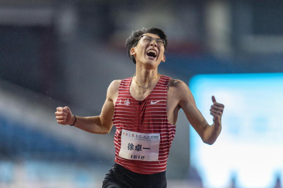 徐卓一夺得全国田径大奖赛第五站男子110米栏冠军