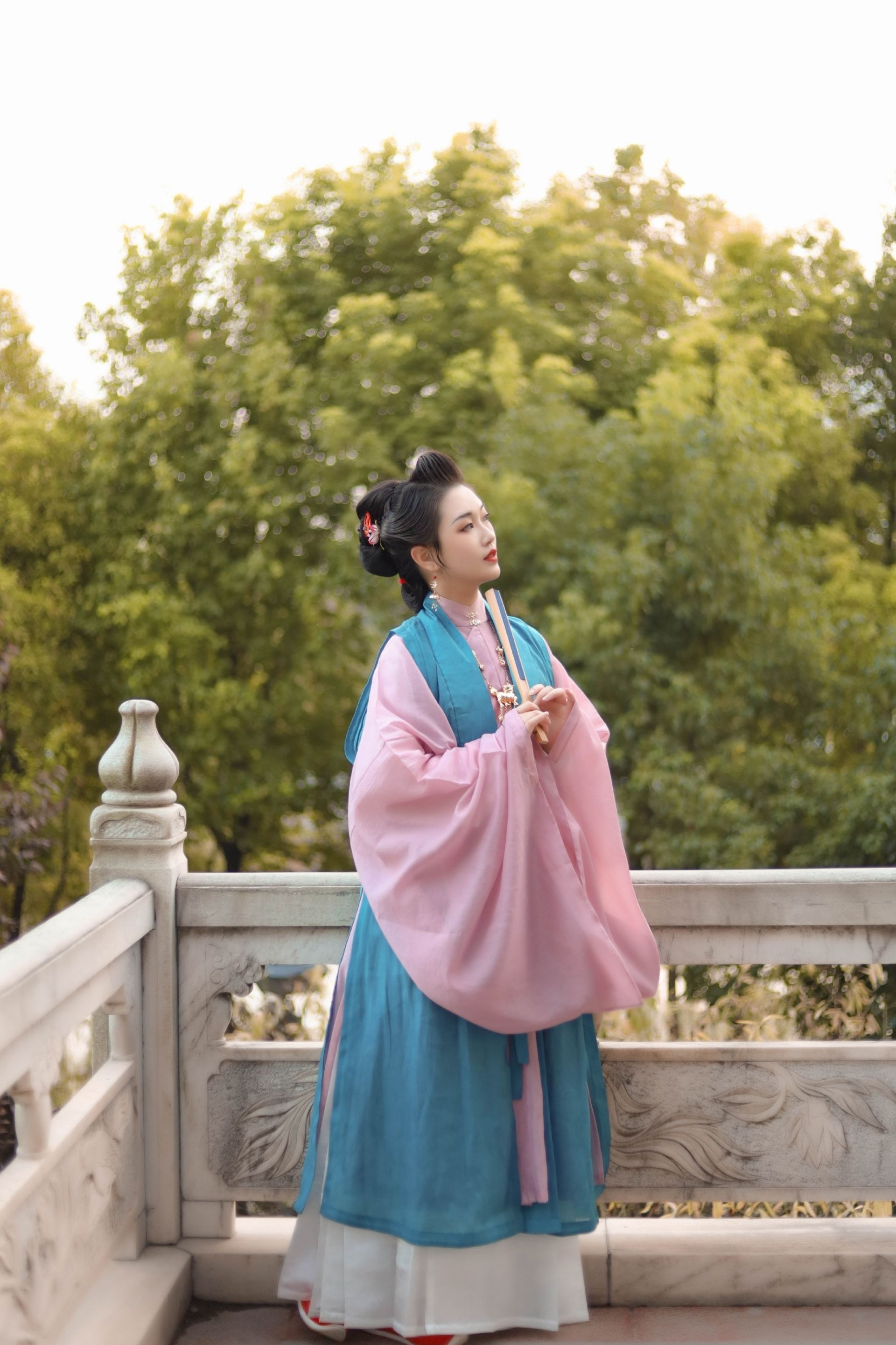 汉服"出圈"背后的故事