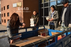 大学生义卖750公斤书籍为福利院孩子添置图书、启智玩具