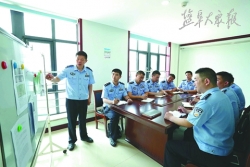 大丰区公安局刑警大队副大队长杨亚平 一路紧追200多公里抓获疑犯