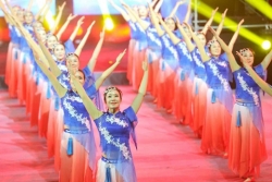  迈进新时代 幸福舞起来  射阳广场舞代表队在省赛中获“最佳”