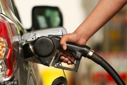 国内油价迎来4连跌，汽柴油价格全部跌回去年底水平