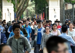 中国高考成绩被更多世界名校作为留学录取条件