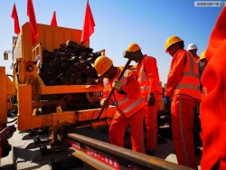 京雄城际铁路（北京段）开始全线铺轨 预计9月开通运营
