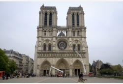 巴黎圣母院修复至少需要8到10年 游客将无法参观