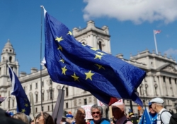 欧盟发声 英国“脱欧”谈判僵局难破