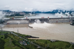三峡工程今年首次泄洪 近期或迎新一轮洪水