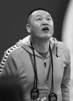 “金牌教练”徐国义去世：隐瞒脑瘤病情，拿命换中国游泳崛起  