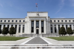 财经观察｜美联储货币政策调整进一步推高美国股市　
