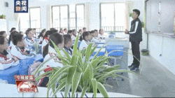南京这所学校8位体育老师，5位是班主任