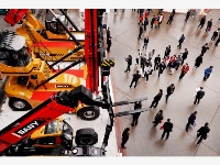重型机械齐聚上海机械展