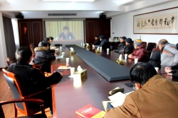 响水县财政局组织退休老党员学习十九届五中全会精神
