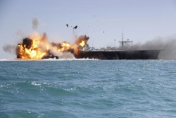 伊朗海军大型演习 导弹潜艇无人机齐上阵