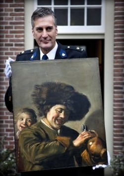 荷兰警方逮捕偷窃梵高画作嫌疑人