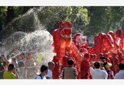 贵州剑河：欢度“六月六”