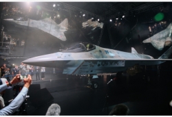 俄新型单发五代战斗机亮相第15届莫斯科航展