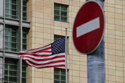 美国要求24名俄外交官签证到期后离美