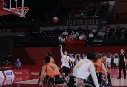 闭幕式旗手定了！女子轮椅篮球运动员张雪梅