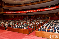 江苏省第十四次党代会举行预备会议
